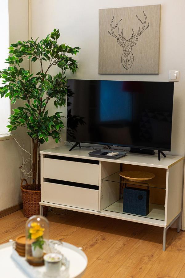 Magica - Cosy Apartment In The Heart Of Budapeste Exterior foto